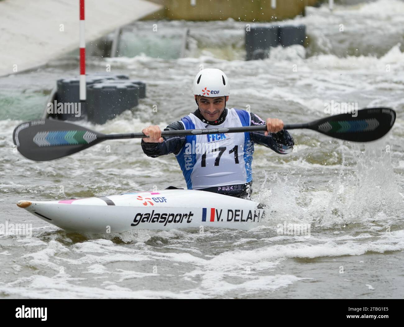 DELAHAYE VINCENT DE TORCY CK 1/2 finale kayak homme Elite lors des championnats de France Slalom et kayak Cross, canoë le 21 octobre 2023 au Stade d'eaux vives de Cesson-Sévigné - photo Laurent Lairys / DPPI Banque D'Images