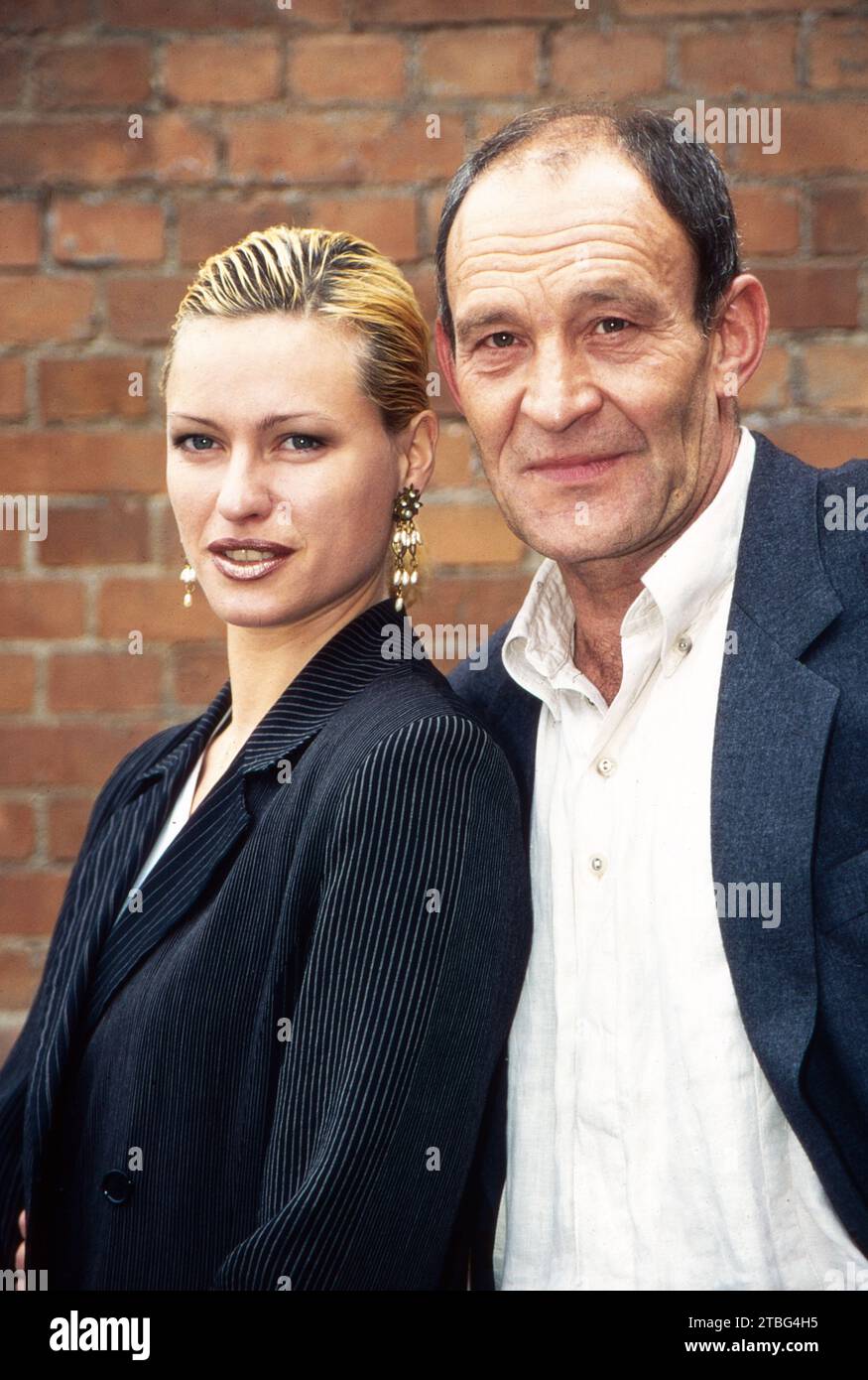 Nina Kronjäger und Michael Mendl, Darsteller im Fernsehfilm : Die Friedensmission, 1997. Banque D'Images