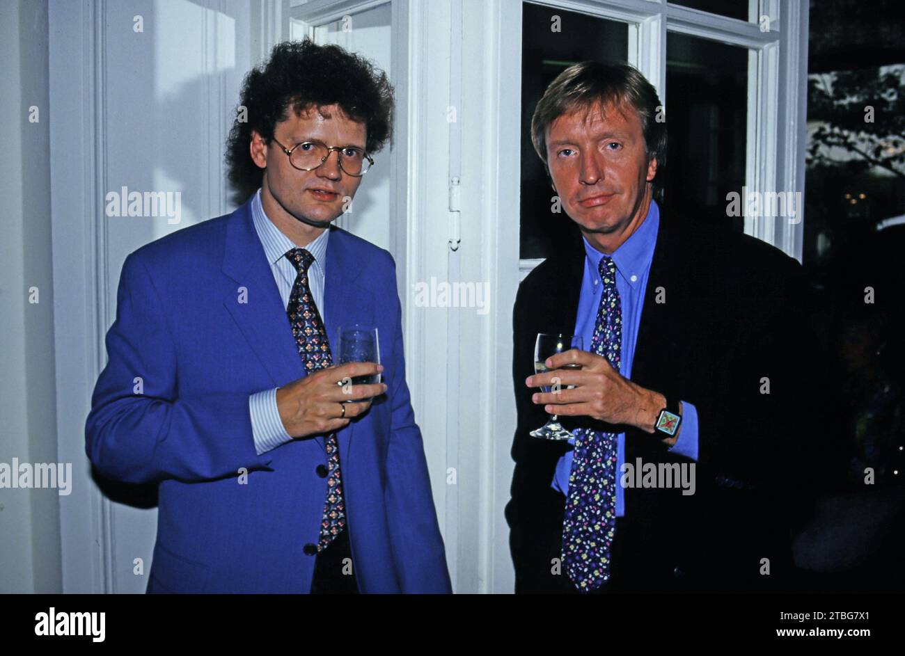 Ulrich Ulli Potofski, deutscher Sportmodérateur (liens), mit Kollege Werner Schulze Erdel, Deutschland UM 1989. Banque D'Images