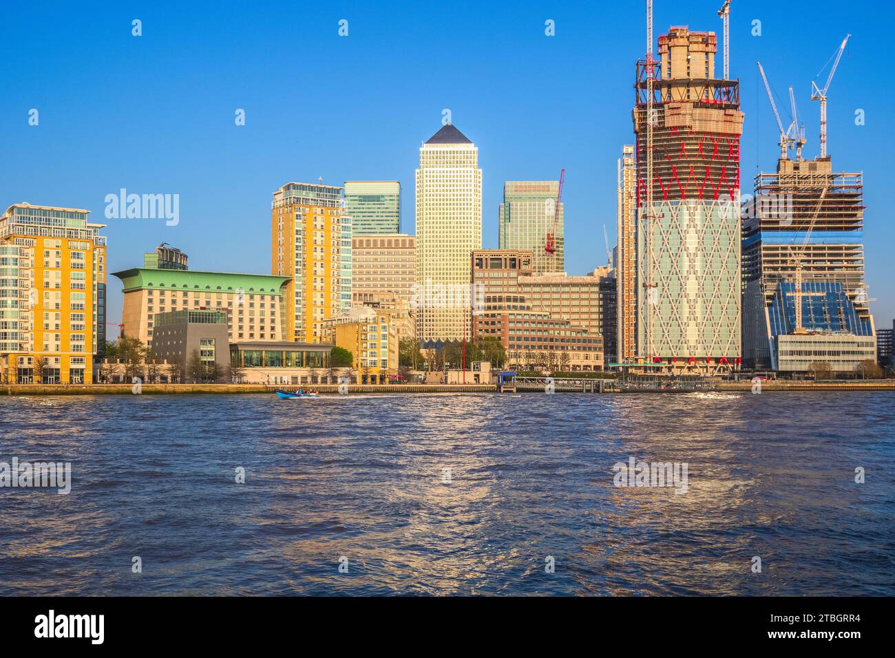 Paysage urbain de Canary Wharf avec nouveau développement à Londres, Angleterre Banque D'Images