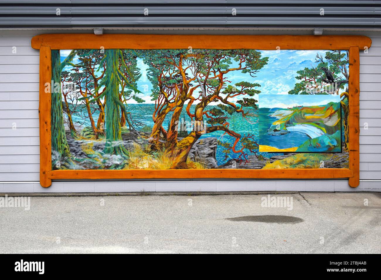 CHEMAINUS, CANADA - le 16 MAI 2017 : la murale 'by the Bay', faite en 2016 par Mario Labonte, est l'une des plus de 40 peintures murales de la ville de Chemainus attirant v Banque D'Images