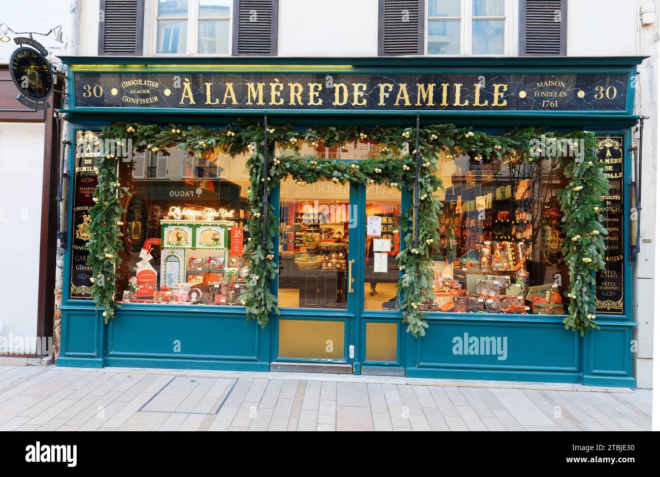 Vincennes, France02 décembre 2023 A la mere de famille est la