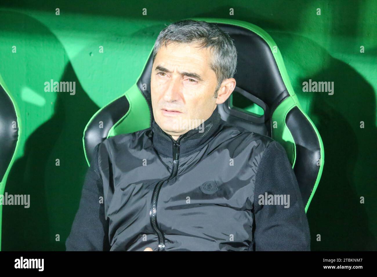 Santander, Espagne, 07 décembre 2023 : l'entraîneur de l'Athletic Club, Ernesto Valverde, lors de la deuxième manche de la SM El Rey Cup 2023-24 entre CD Cayon et Athletic Club, le 07 décembre 2023, à Los Campos de Sport d'El Sardinero, à Santander, Espagne. Crédit : Alberto Brevers / Alamy Live News. Banque D'Images