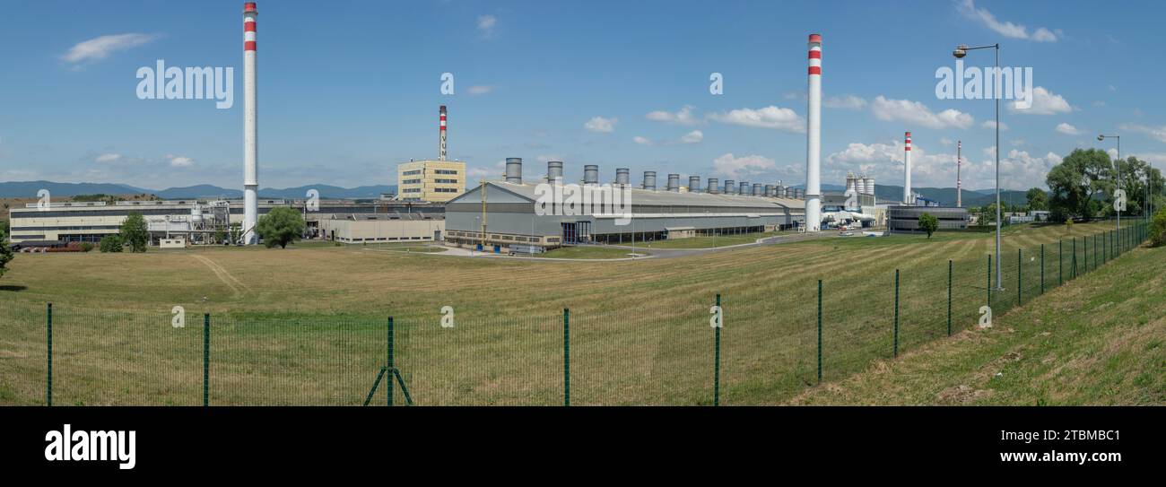 Ziar nad Hronom, Slovaquie, 2 juillet 2022 : Slovalco. Producteur d'aluminium primaire. L'une des plus grandes entreprises métallurgiques de Slovaquie Banque D'Images