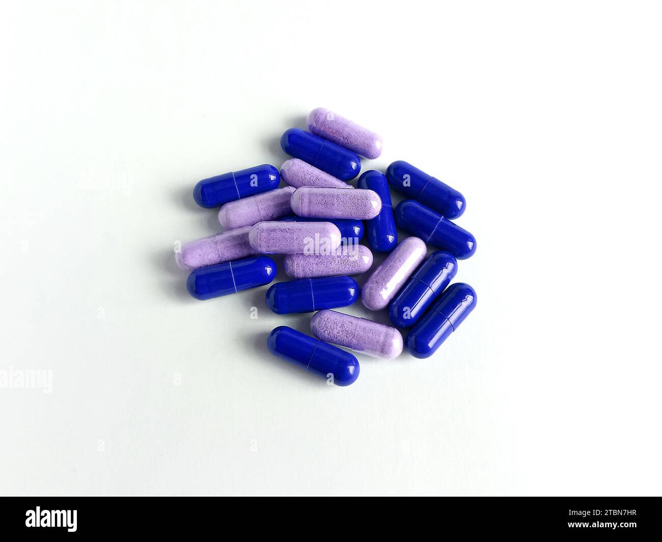blue pills médecine guérir la santé silymarine silybum marianum capsules de détoxification du foie Banque D'Images