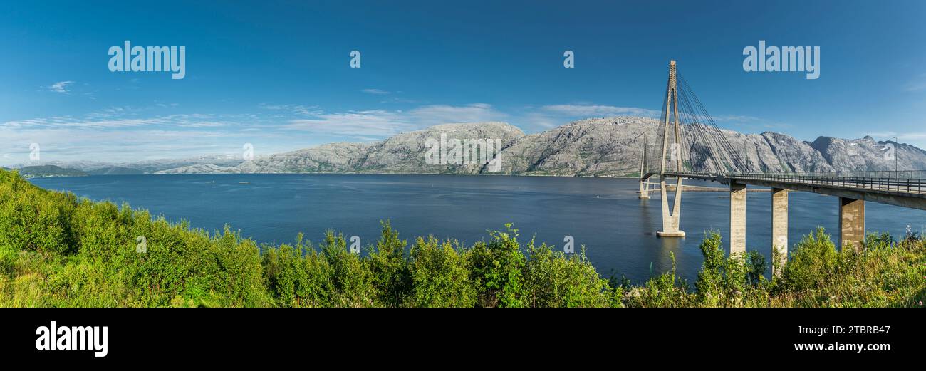 Pont Helgelands à Sandnesjøen en Norvège Banque D'Images