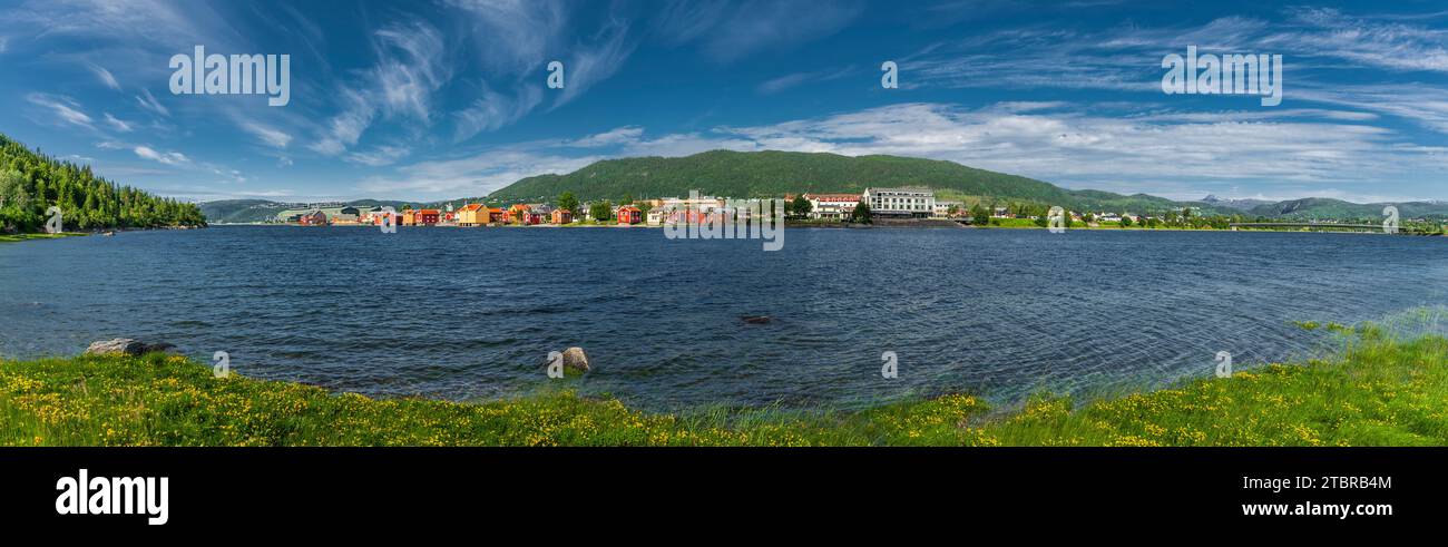 Maisons anciennes à Sjøgata à Mosjøen, Norvège du Nord Banque D'Images