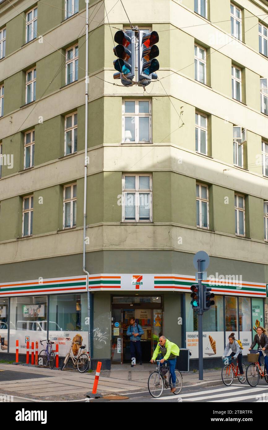 Magasin ouvert-tardif à Copenhague, Danemark Banque D'Images