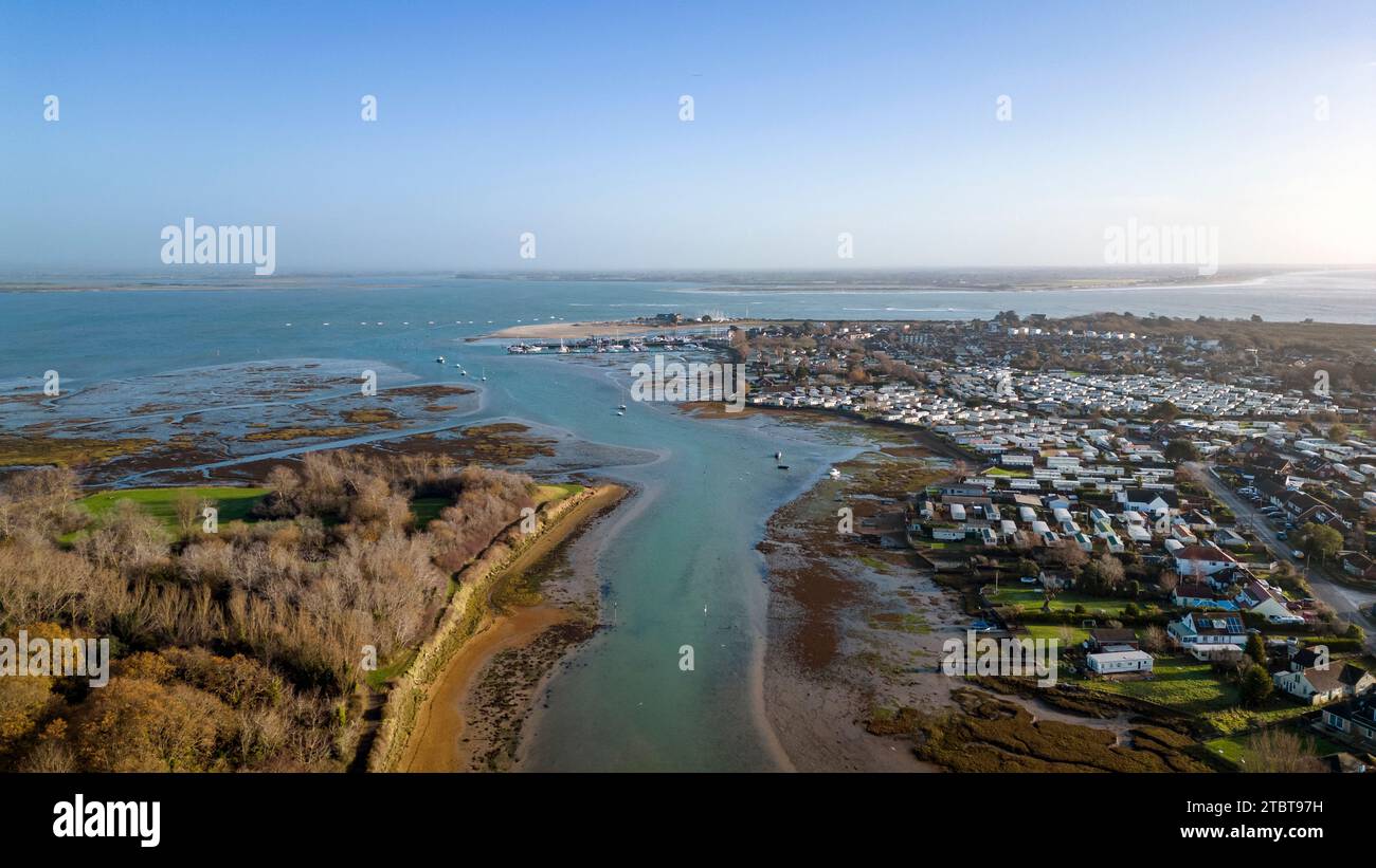 Vue aérienne de Mengham Rythe creek sur Hayling Island, Hampshire Banque D'Images