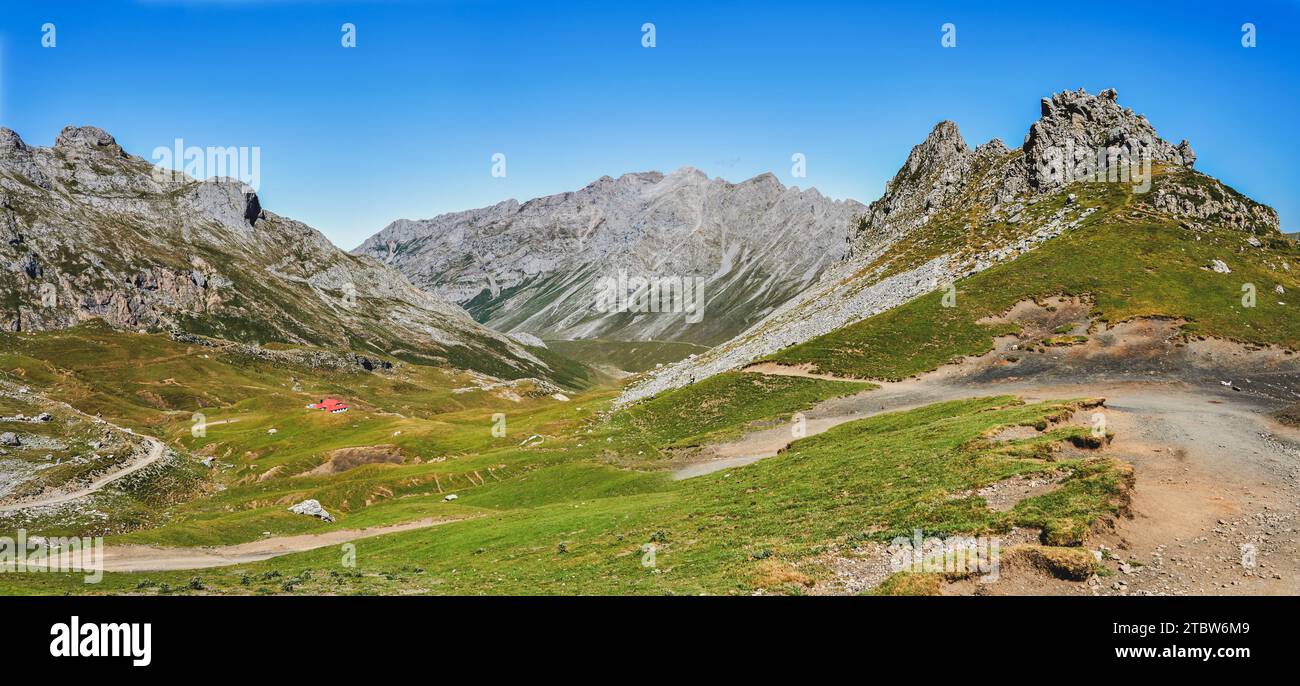 Puertos de Aliva, ou Aliva, est ce que la partie centrale des Picos de Europa est appelée, dans la municipalité de Camaleño, Cantabrie, Espagne Banque D'Images