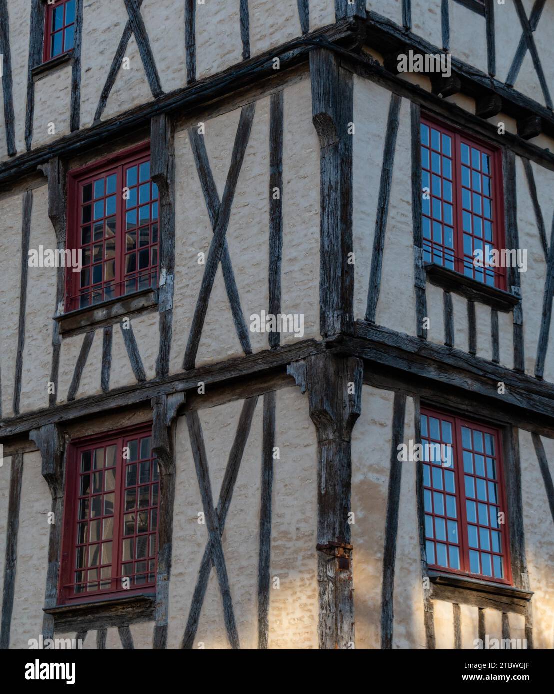 Un plan vertical d'une maison à colombages sur la place des Halles à Niort Banque D'Images