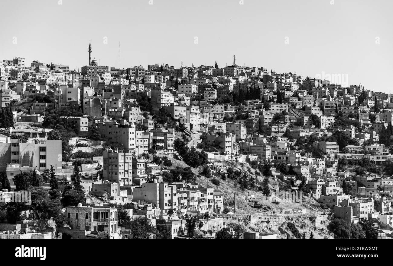 Une photo en noir et blanc du quartier Al Ashrafyeh à Amman Banque D'Images