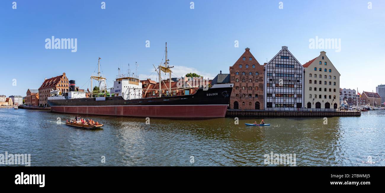 Une photo du musée du navire Soldek et du musée maritime national à Gdansk Banque D'Images