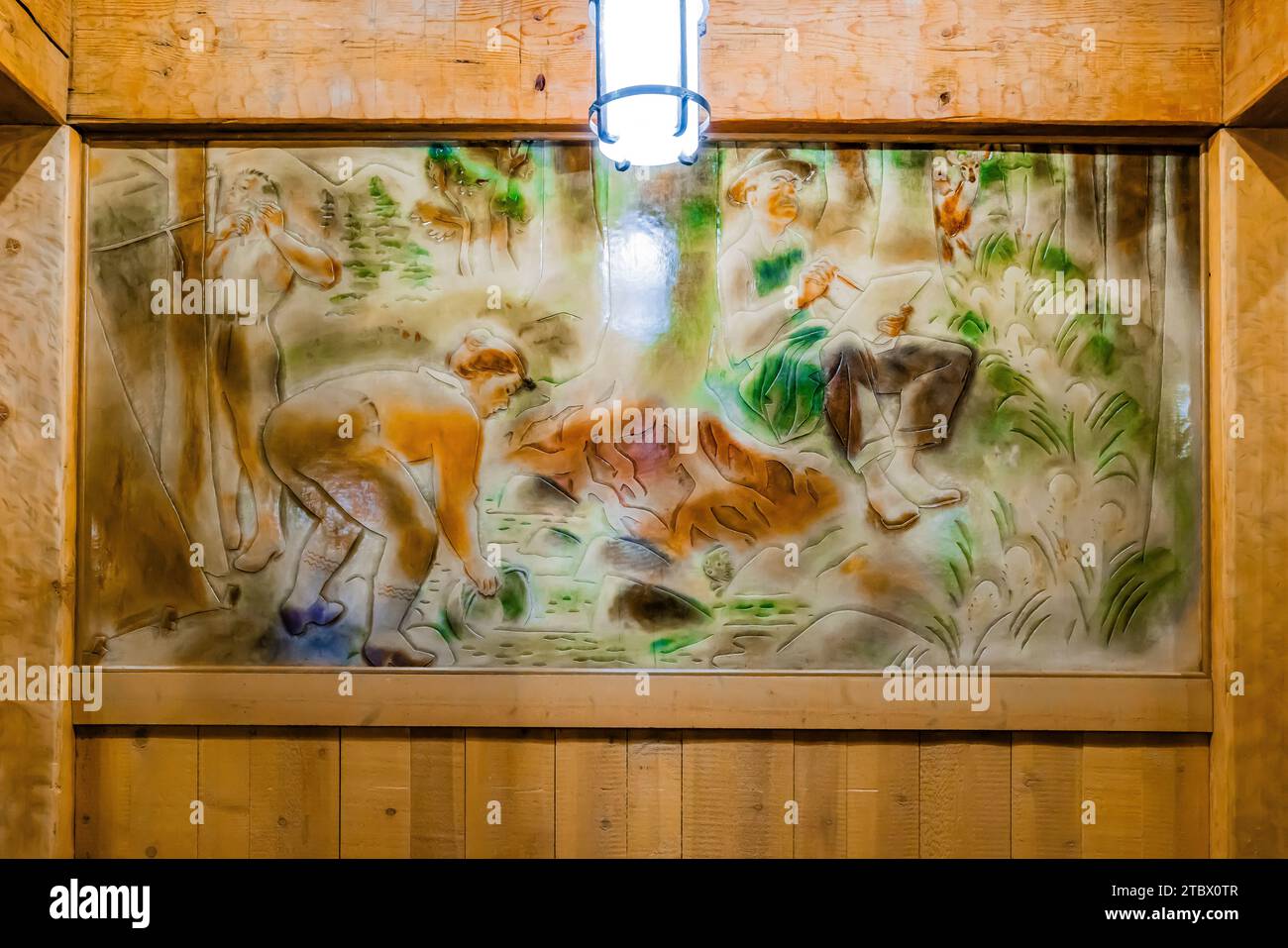 Peintures murales sculptées dans le linoléum par Douglas Lynch dans les années 1930 dans la salle Barlow, une salle de réunion de Timberline Lodge sur le mont Hood, Mt. Forêt nationale de Hood, Banque D'Images