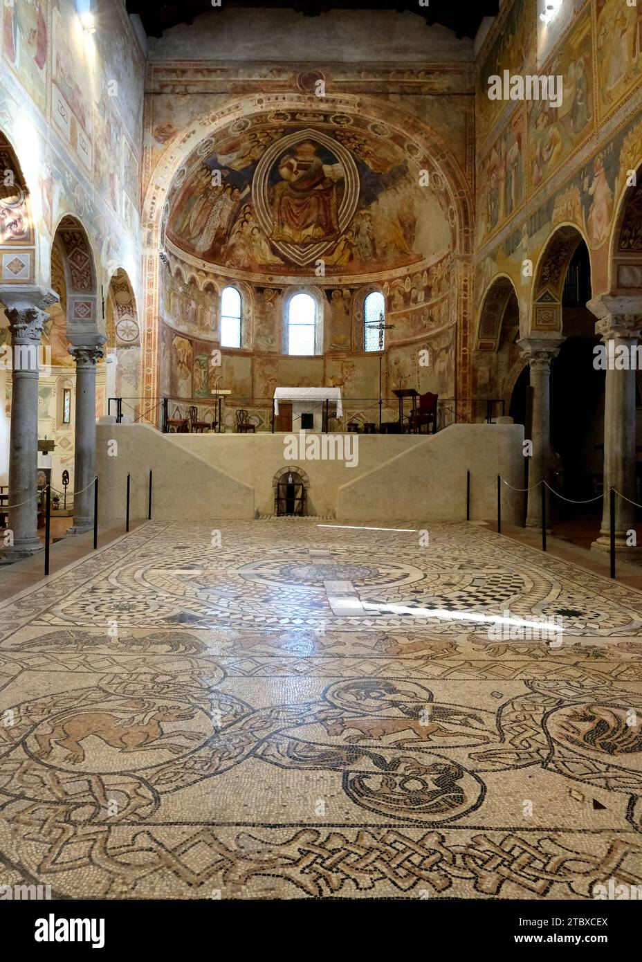 Pomposa, Italie - 3 novembre 2023. L'abbaye de Pomposa a été fondée au 6e siècle après J.-C. est l'abbaye bénédictine la plus importante dans le nord de l'Italie Banque D'Images