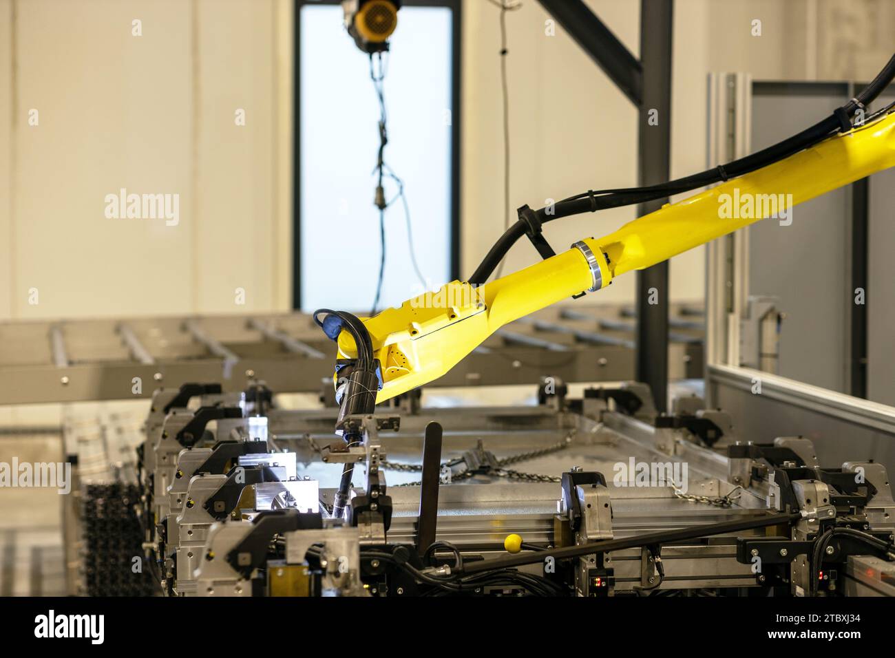Robot industriel ou bras de soudage robotisé Banque D'Images