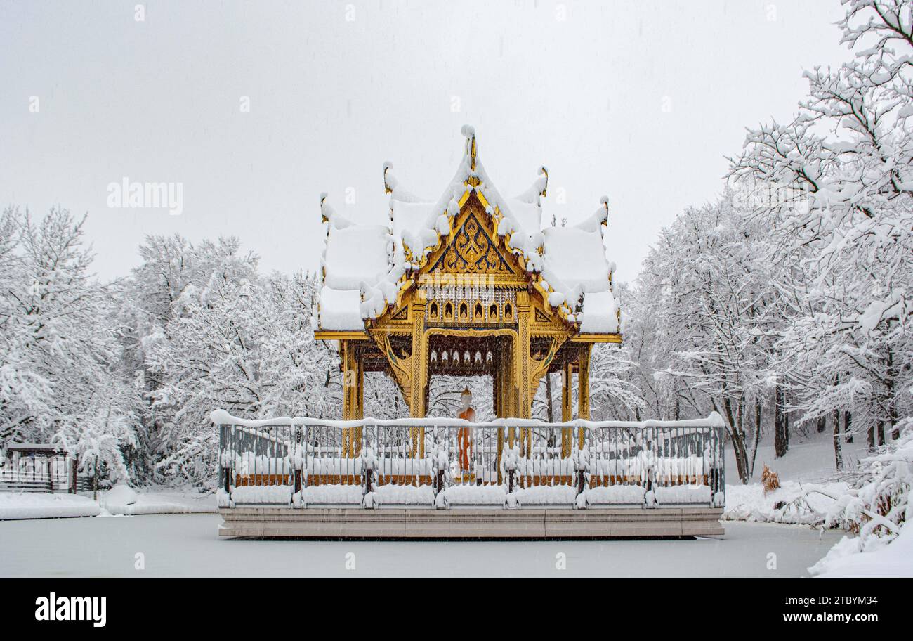 Thai-Sala dans Westpark en hiver, Munich, Allemagne Banque D'Images