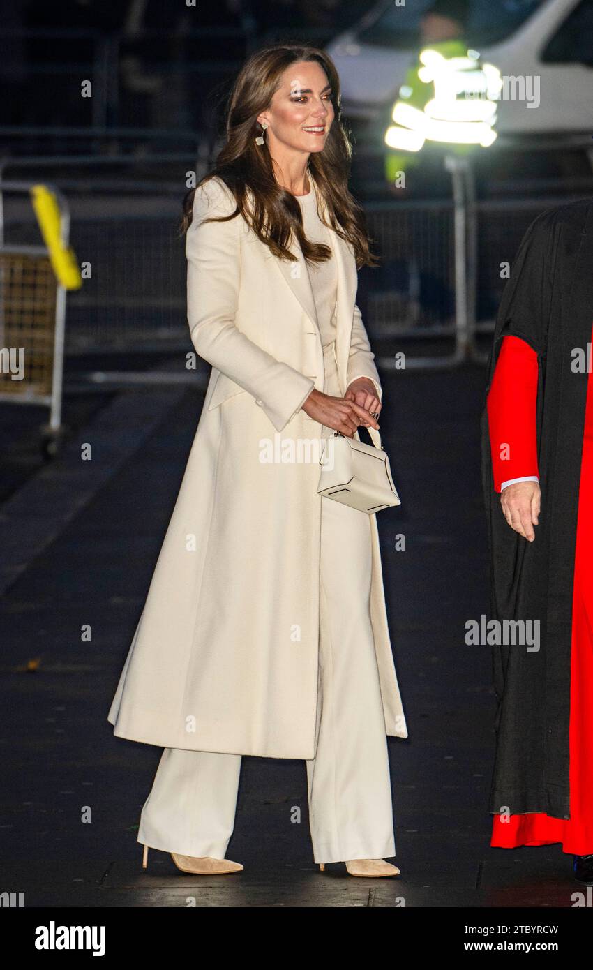 Londres, Angleterre. ROYAUME-UNI. 08 décembre 2023. Catherine, Princesse de Galles assiste au service Carol « ensemble à Noël » à l'abbaye de Westminster. Crédit : Anwar Hussein/Alamy Live News Banque D'Images