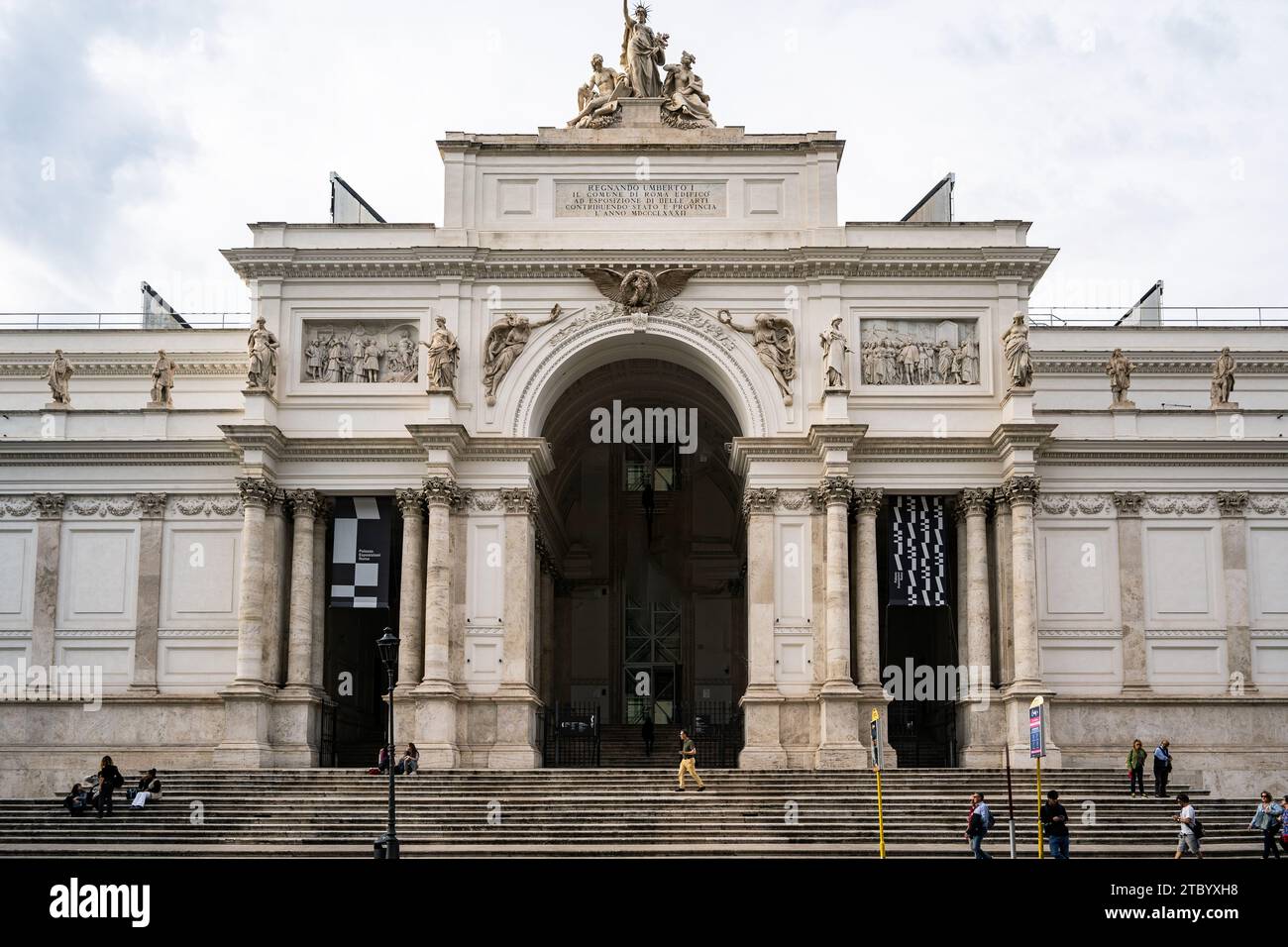 Rome, Italie - 10 octobre 2023 : vue du Palazzo delle Esposizioni. Le Palazzo delle Esposizioni est une salle d'exposition néoclassique, centre culturel Banque D'Images