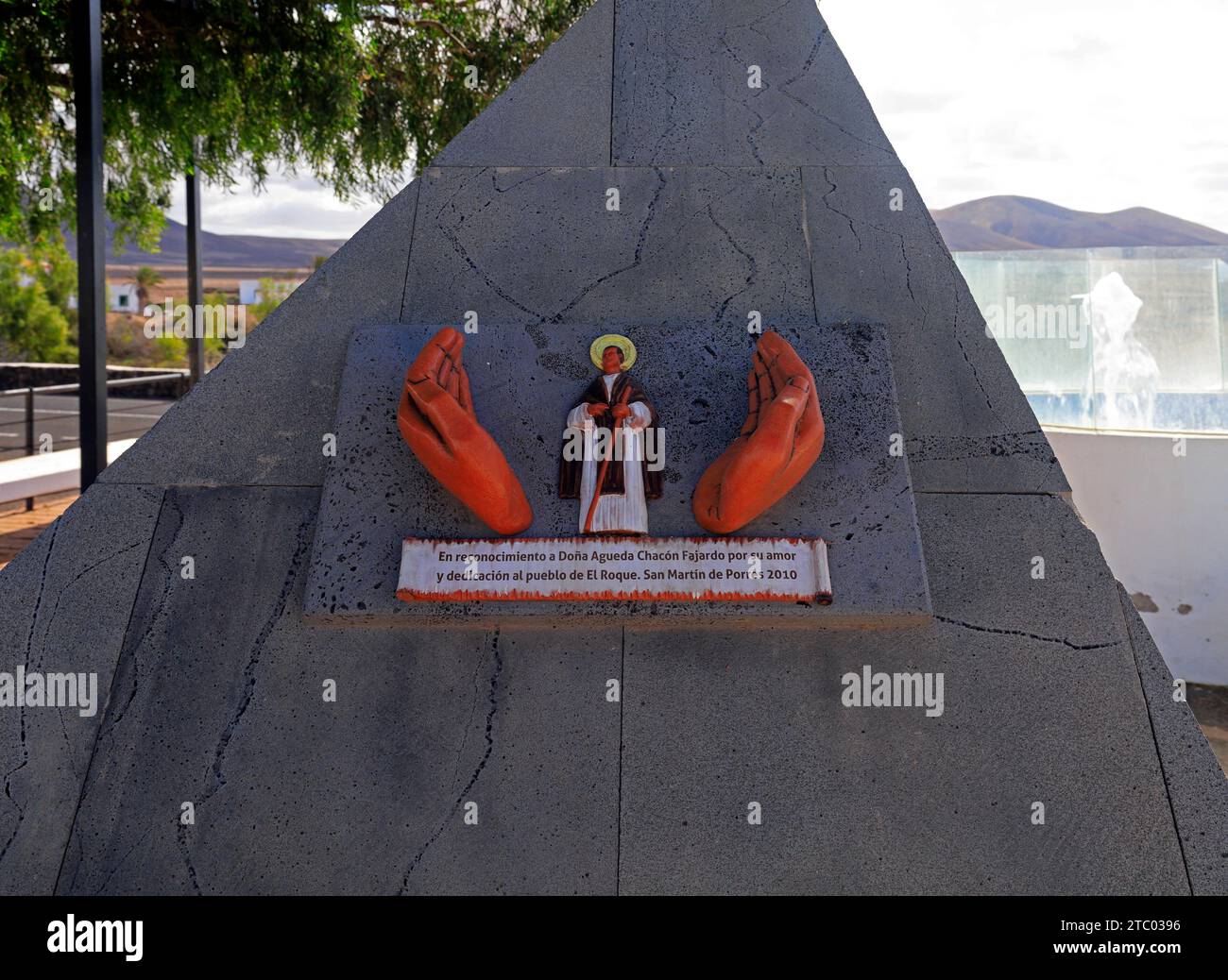 Détail du monument à San Martin de Porres, près de l'église, village El Roque, Fuerteventura, îles Canaries, Espagne. Prise en novembre 2023 Banque D'Images