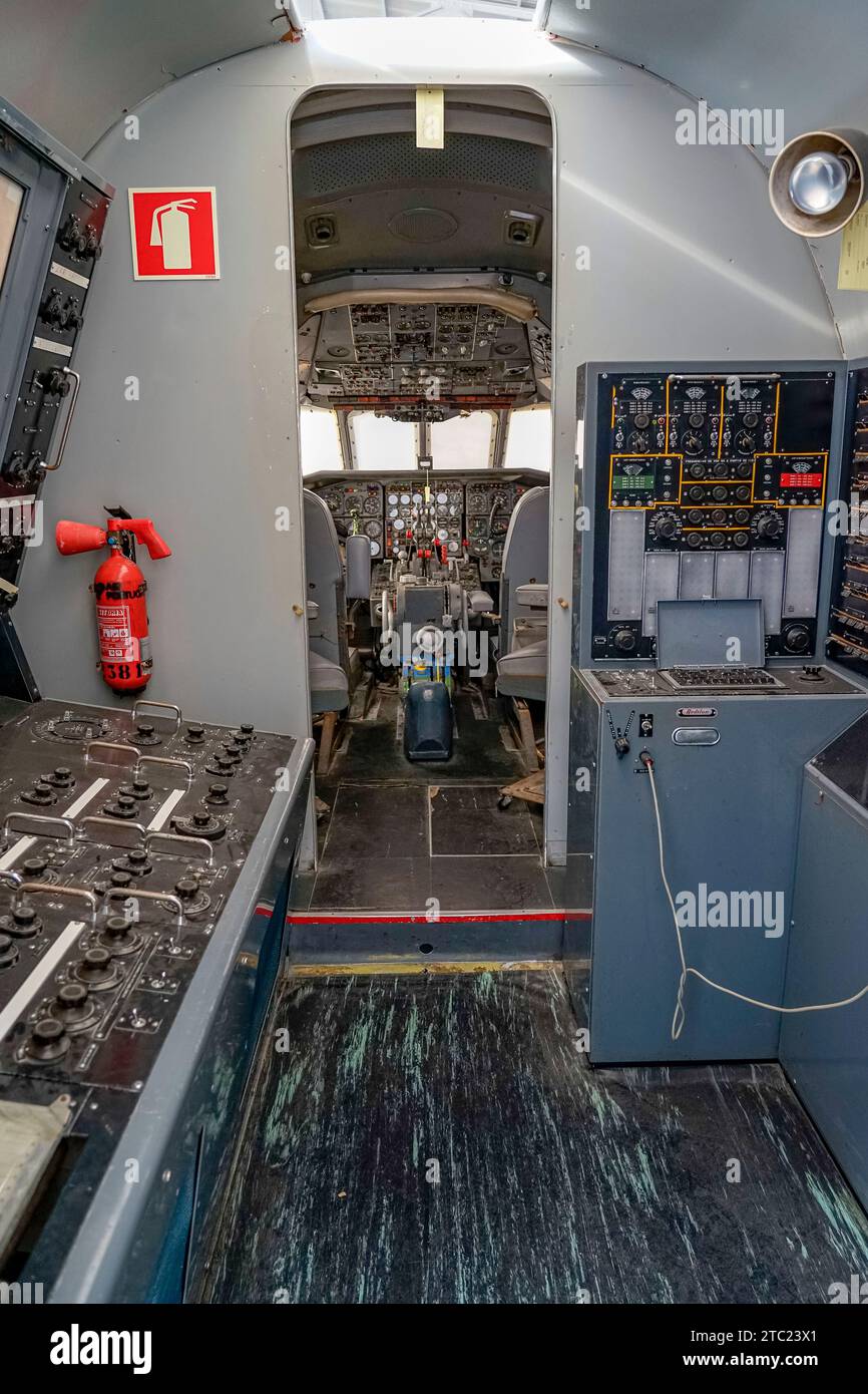 Intérieur du simulateur d'avion commercial des années 1980.sintra-portugal.11-12-2023 Banque D'Images