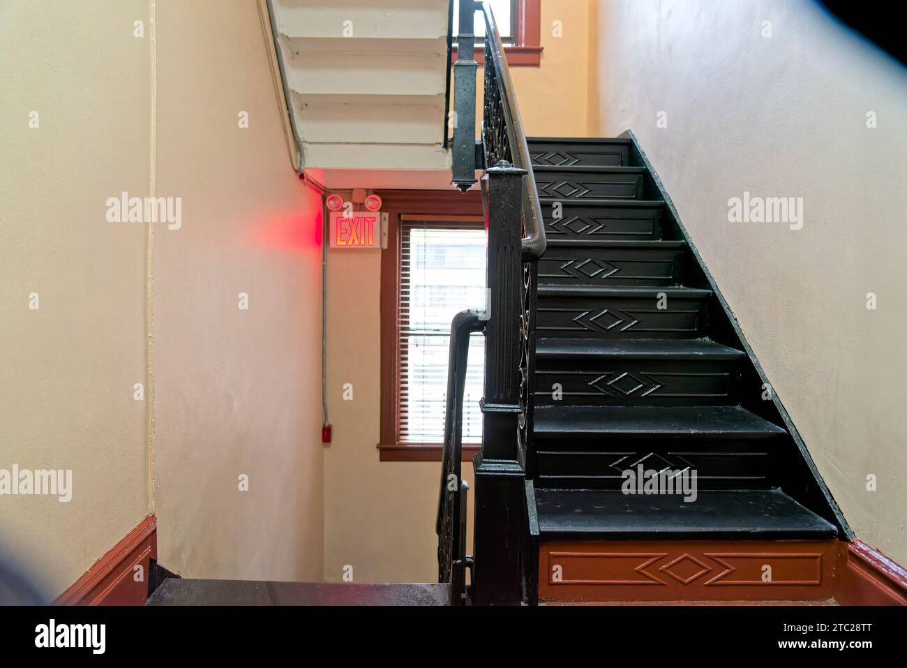 Un escalier et sortie de secours dans du batiment ancien de l'Upper West Side à Manhattan New-York Banque D'Images