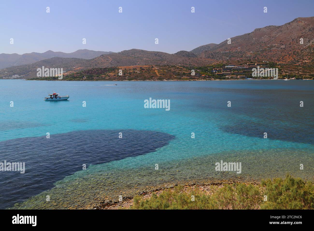 Vue de Plaka depuis l'île de Spinalonga, Crète, Grèce. Europe. Banque D'Images