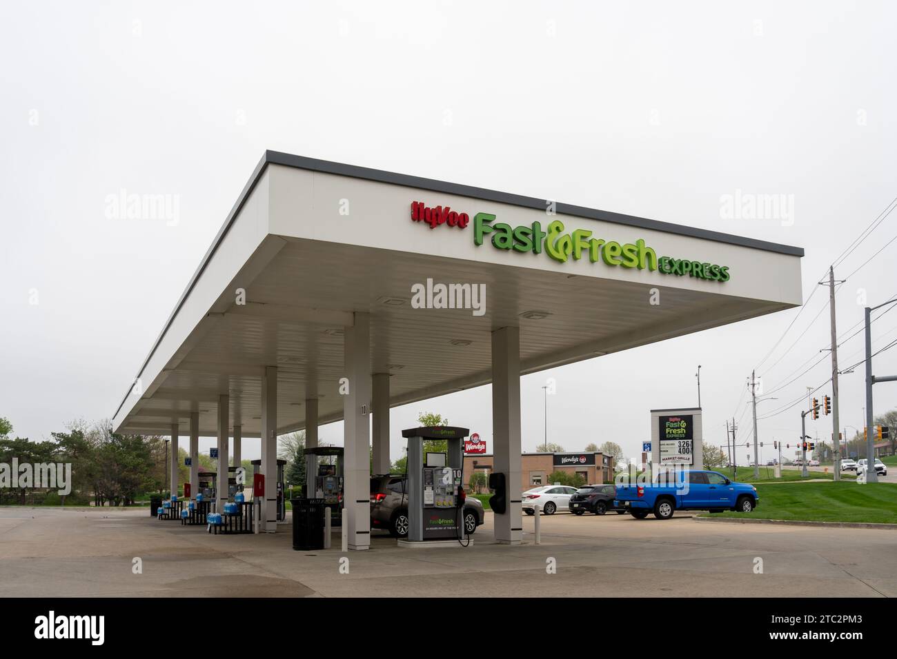 Une station-service Fast and Fresh Express à West des Moines, Iowa, États-Unis Banque D'Images