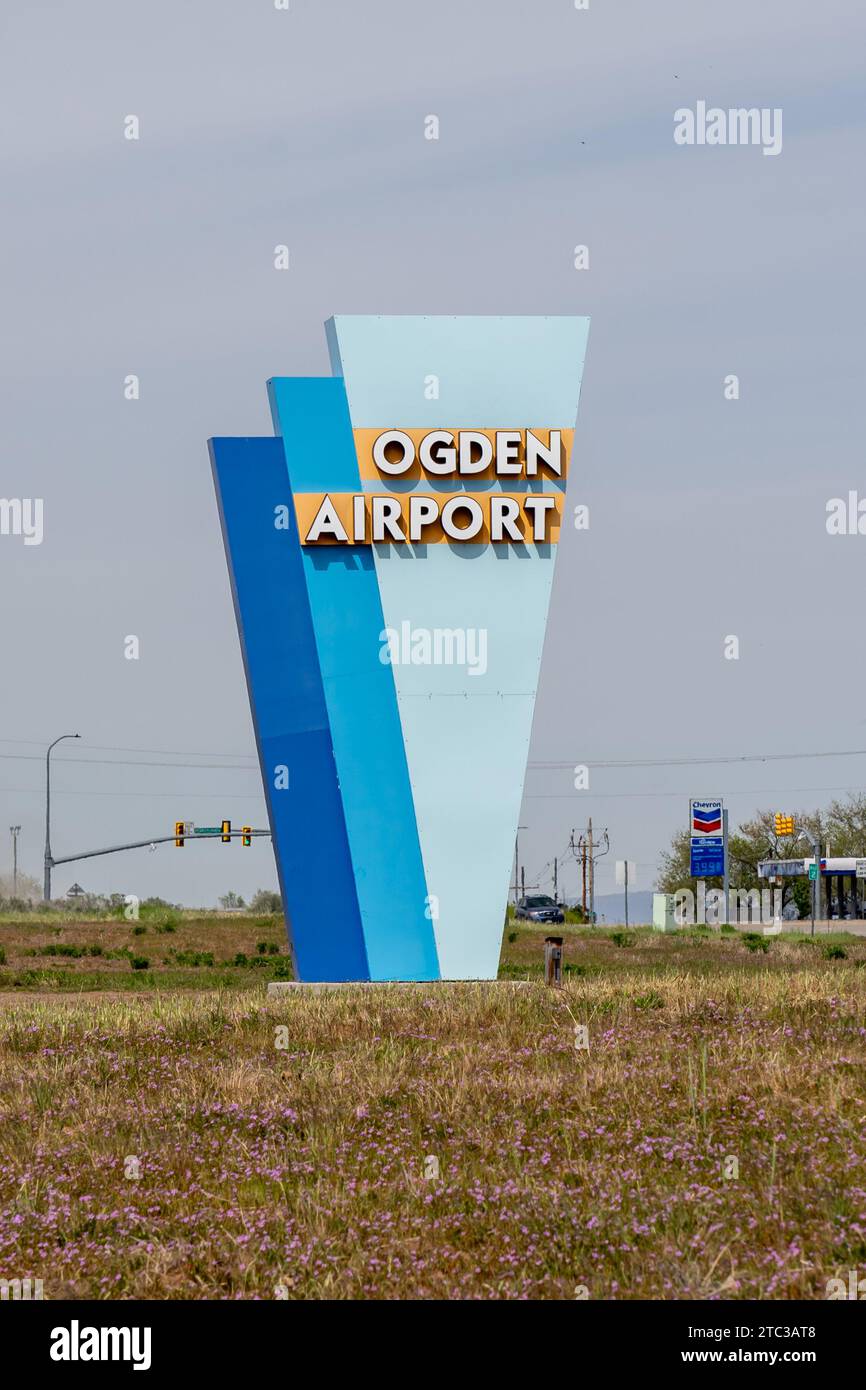 Le panneau de l'aéroport d'Ogden est visible à quatre miles au sud-ouest d'Ogden, dans le comté de Weber, Utah Banque D'Images