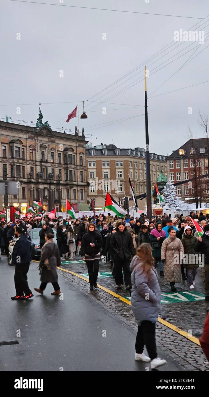 Copenhague, Danemark. 10 décembre 2023. Copenhague, Danemark. 10 décembre 2023. Manifestation pro-palestinienne à Copenhague, Danemark le dimanche 10 décembre 2023 crédit : Pahas/Alamy Live News crédit : Pahas/Alamy Live News Banque D'Images