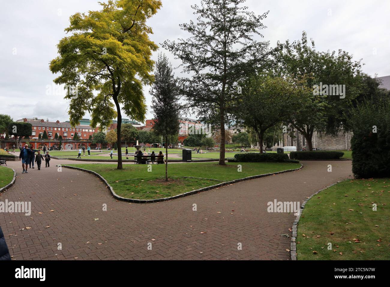 Dublino – Giardini di San Patrizio dal vialetto di accesso Banque D'Images