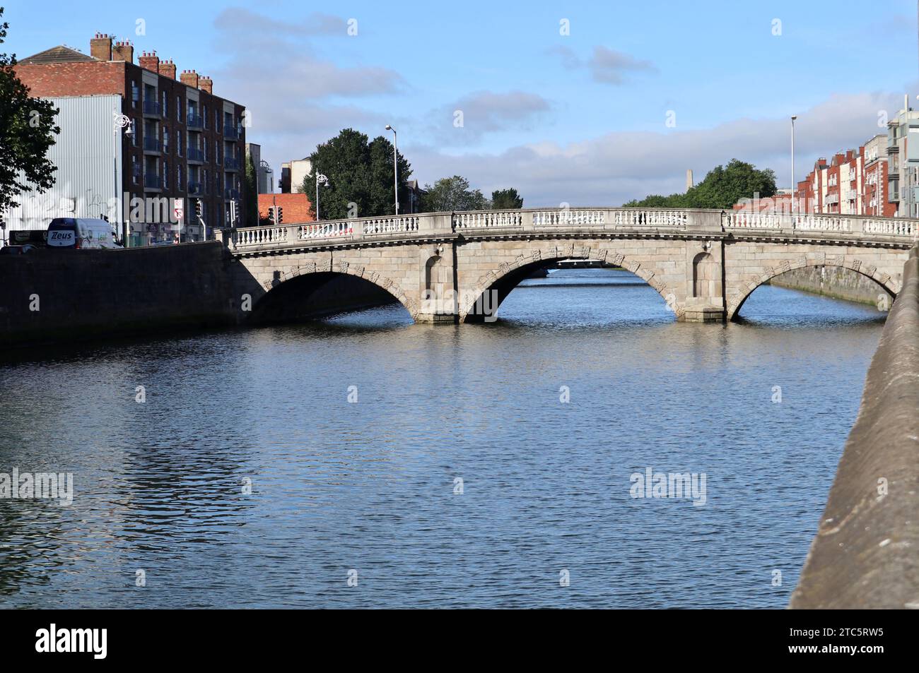 Dublino - Ponte settecentesco Lian Mellows sul Fiume Liffey Banque D'Images