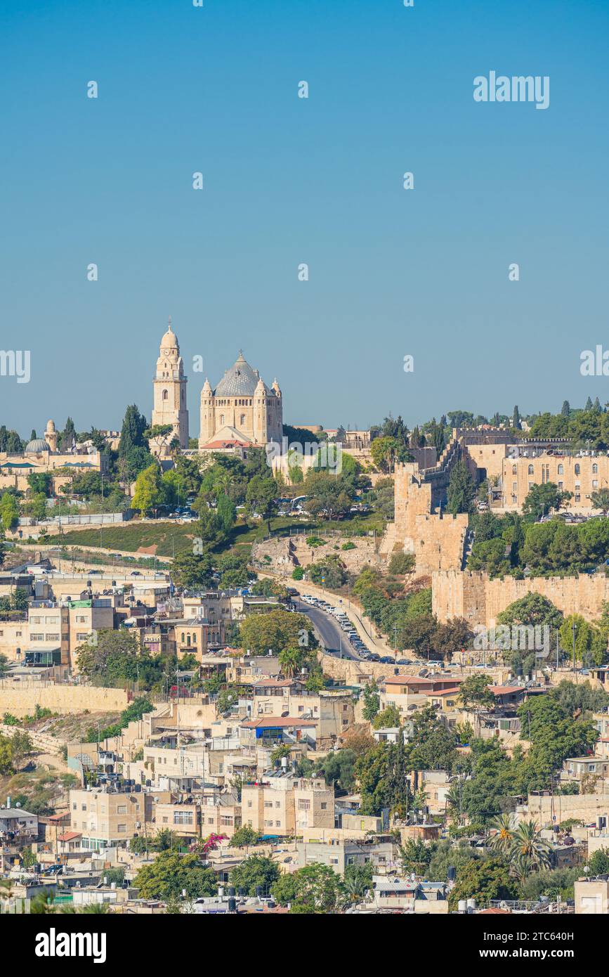 Vue de l'abbaye de Dormition - Hagia Maria, église chrétienne au sommet du mont Sion, Jérusalem, Israël Banque D'Images