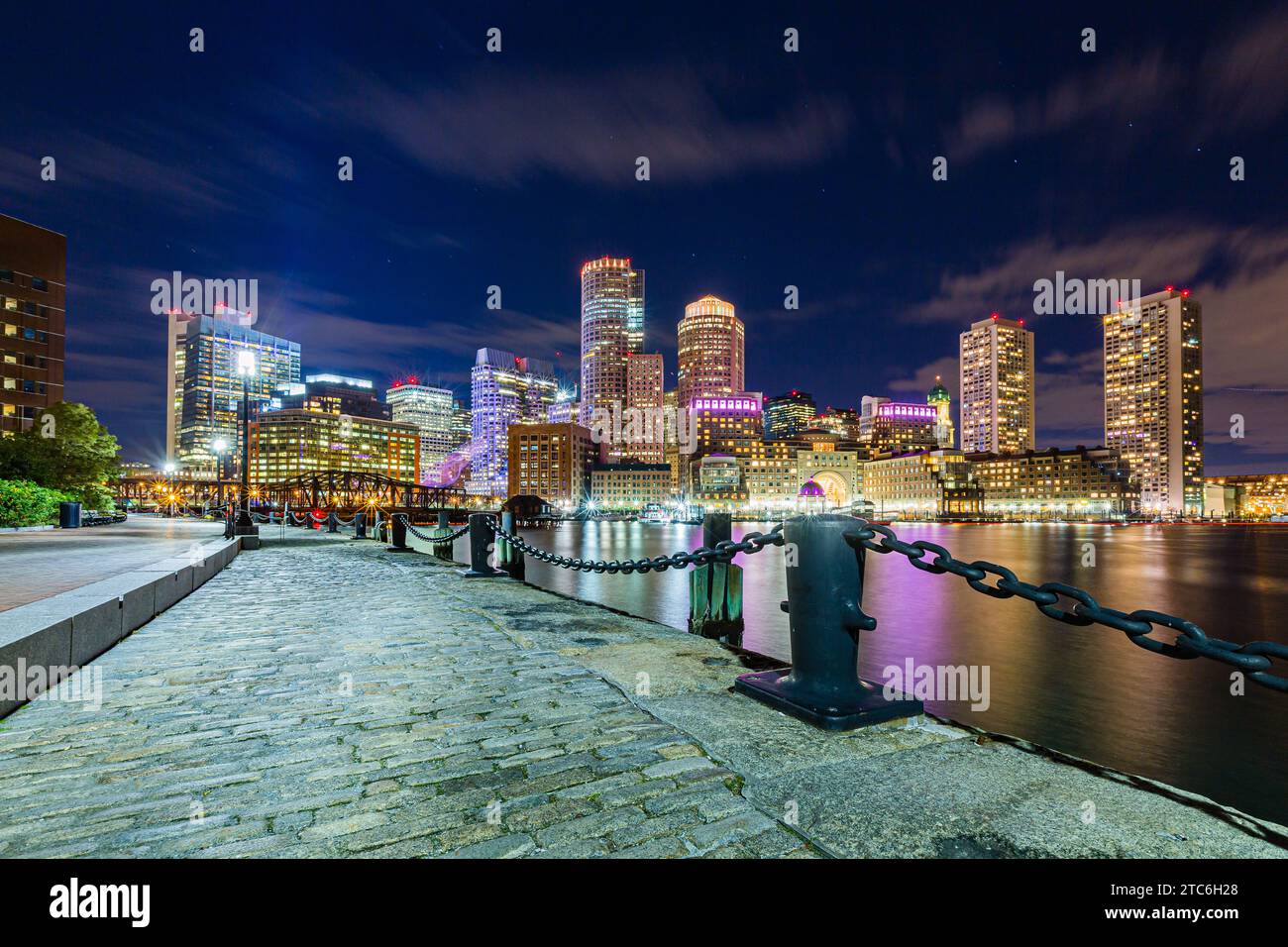 Downtown Boston Waterfront Skyline Cityscape Photographie nocturne Banque D'Images