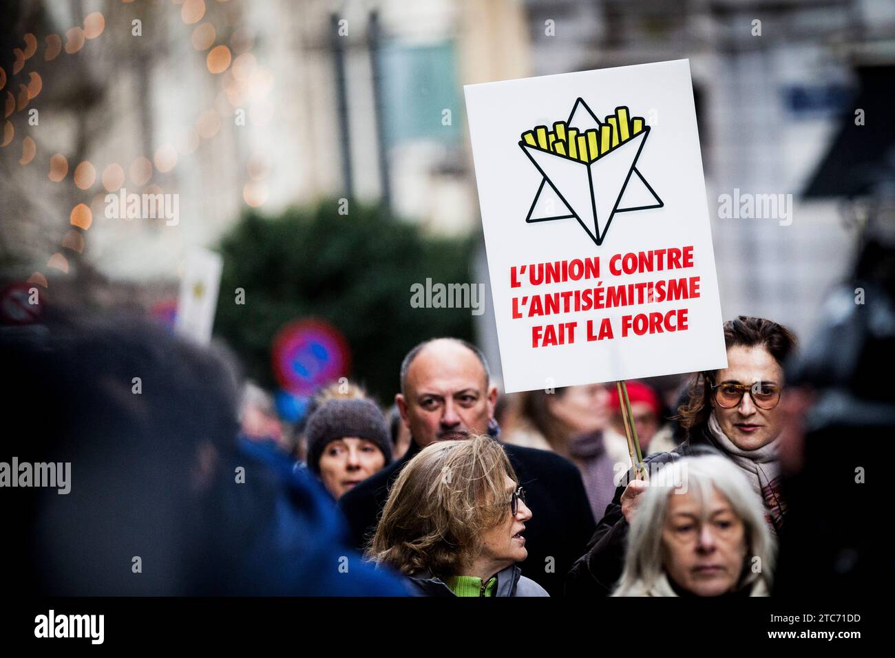 Bruxelles, Belgique. 10 décembre 2023. Sacha Leon/le Pictorium - rassemblement et marche contre l'antisémitisme à Bruxelles. - 10/12/2023 - Belgique/Bruxelles/Bruxelles - environ 4 000 personnes se sont rassemblées ce dimanche pour une marche contre l'antisémitisme dans la capitale belge. La manifestation s'est déroulée pacifiquement. Crédit : LE PICTORIUM/Alamy Live News Banque D'Images