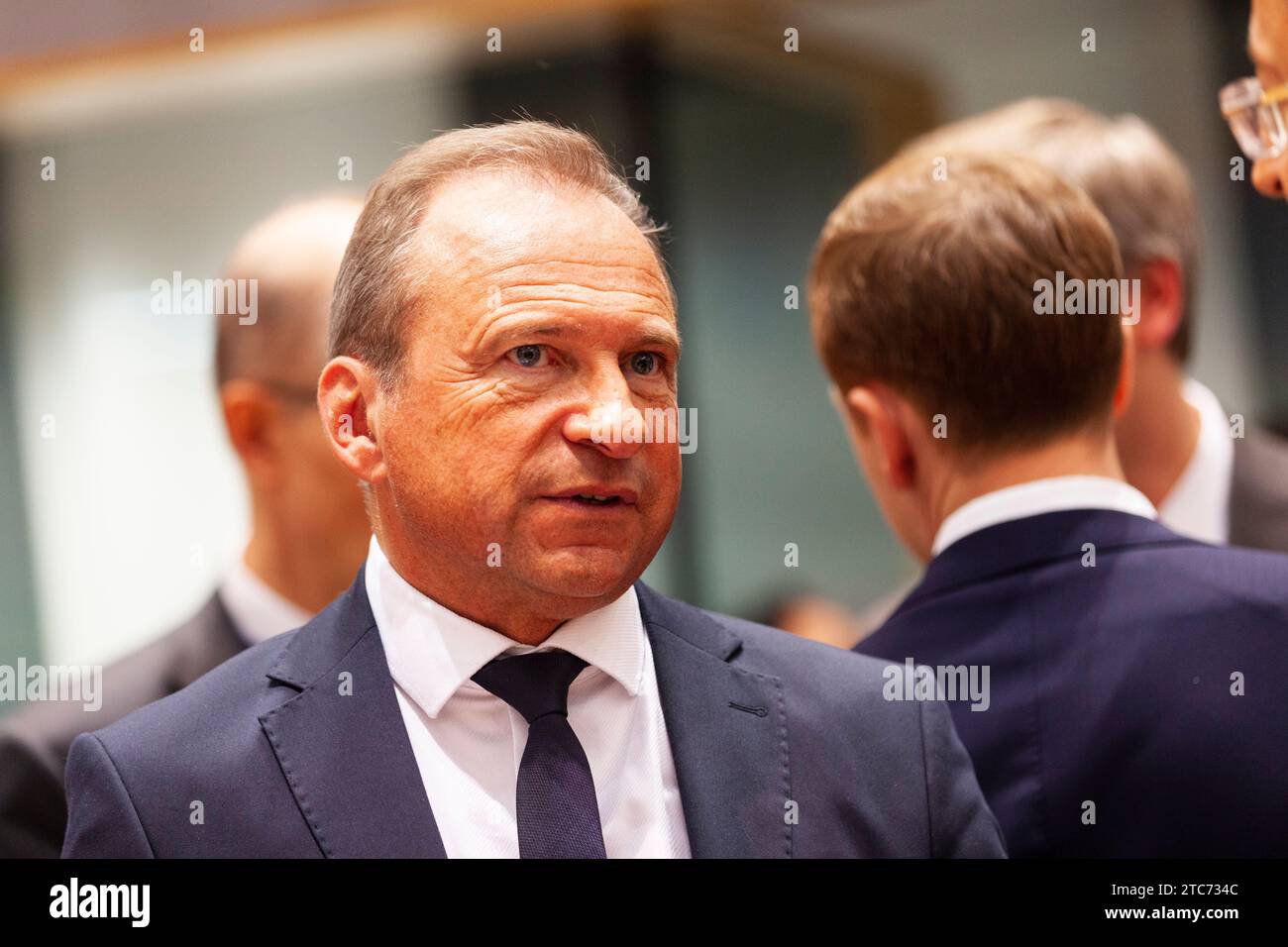 Bruxelles, Belgique. 07 décembre 2023. © Nicolas Landemard/le Pictorium/MAXPPP - Bruxelles 07/12/2023 les ministères de Finances Européens se réunifient ce jour dans le cadre de l'Eurogroupe. Ici Gilles Roth. Crédit : MAXPPP/Alamy Live News Banque D'Images