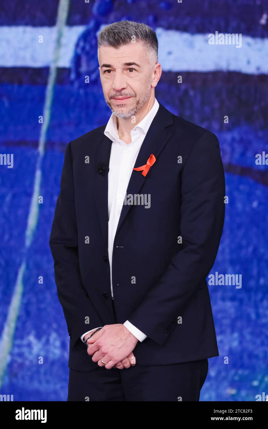 Milan, Italie. 10 décembre 2023. Gino Cecchettin assiste au spectacle Che Tempo Che Fa après le féminicide de sa fille Giulia Cecchettin à Milan, Italie, le 10 décembre 2023. (Photo Alessandro Bremec/NurPhoto) crédit : NurPhoto SRL/Alamy Live News Banque D'Images