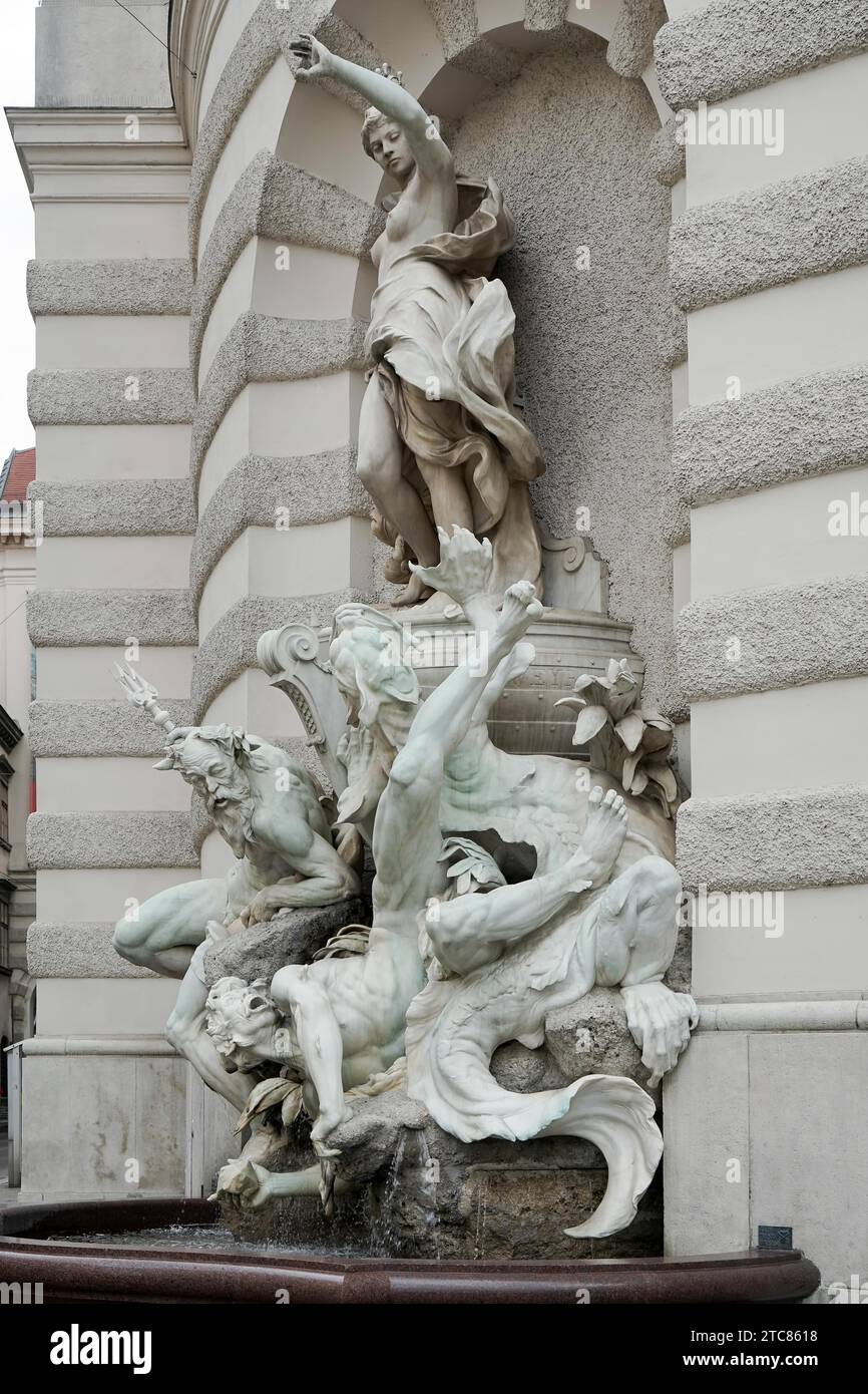 En mer d'alimentation fontaine à la Hofburg à Vienne Banque D'Images