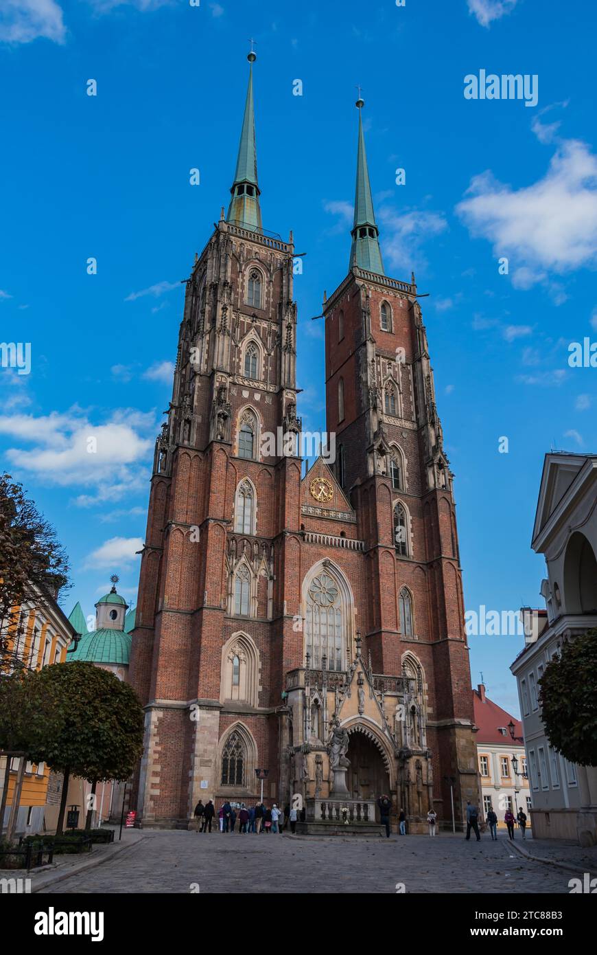Un portrait de la cathédrale de St. Jean le Baptiste, Wroclaw Banque D'Images Un portrait de la cathédrale de St. Jean le Baptiste, Wroclaw Banque D'Images