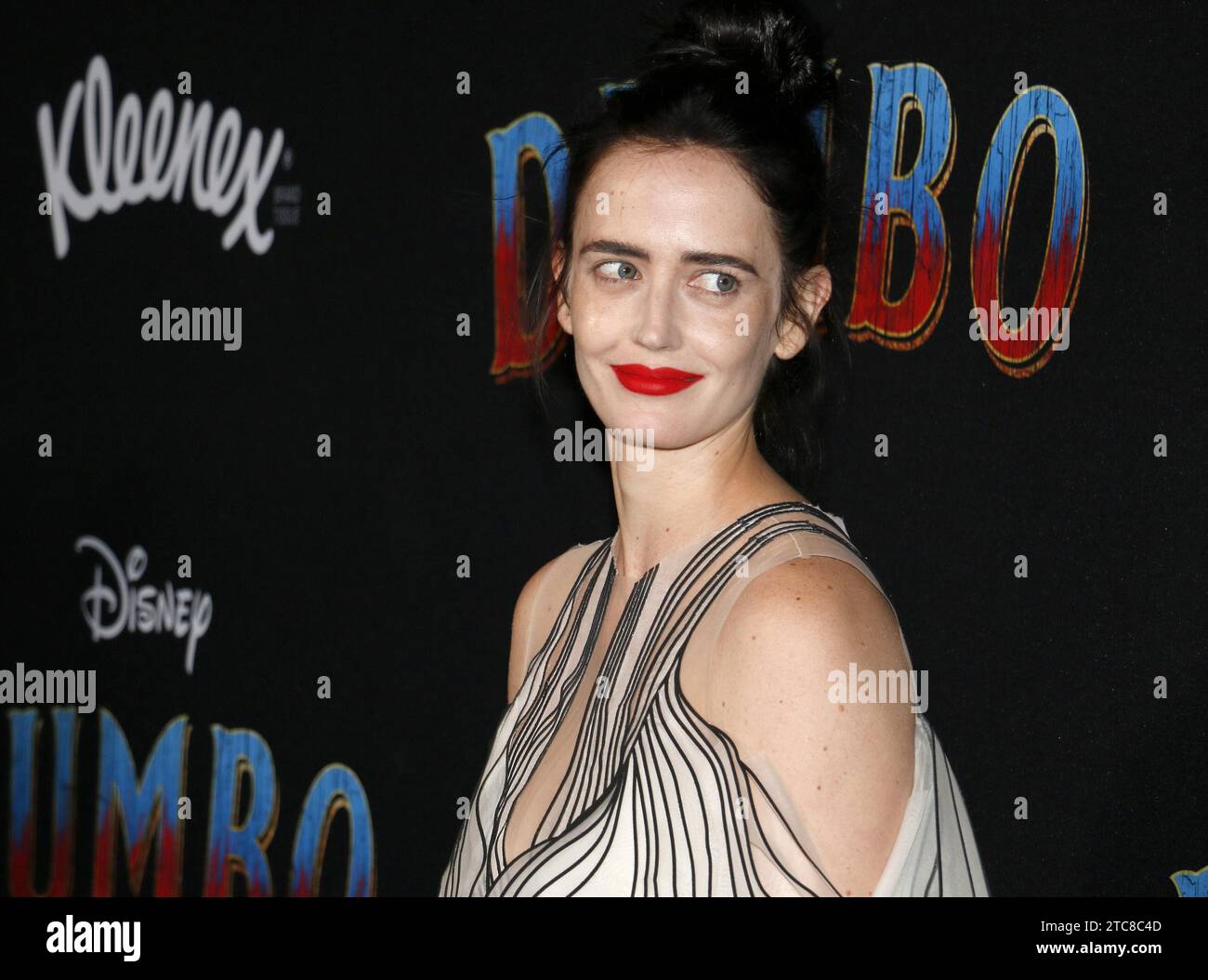 EVA Green lors de la première mondiale de 'Dumbo' qui s'est tenue au El Capitan Theatre à Hollywood, États-Unis, le 11 mars 2019 Banque D'Images