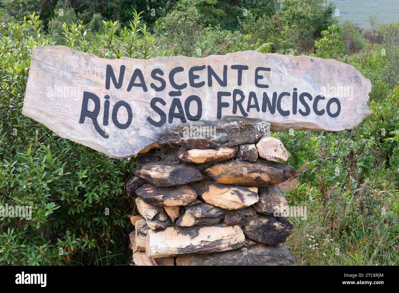 Panneau indiquant la source du fleuve San Francisco, Serra da Canastra, Minas Gerais, Brésil Banque D'Images