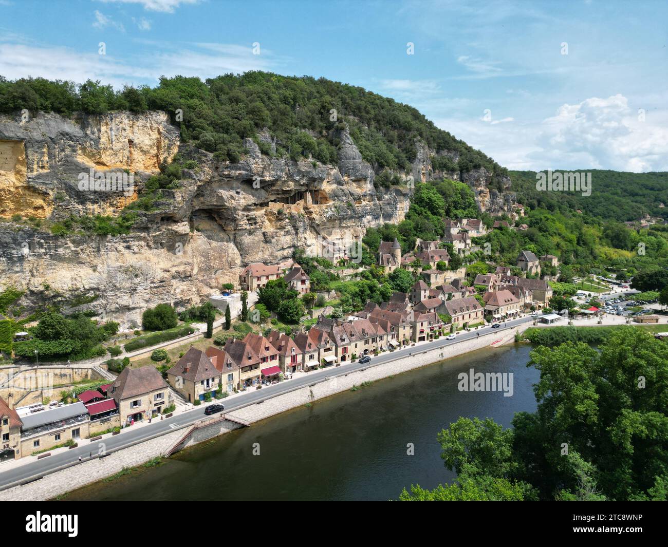 La Roque-Gageac Dordogne France pittoresque village Drone , aérien , Banque D'Images