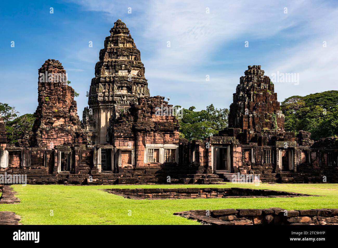 Parc historique de Phimai, ancien temple khmer, pagodes (Prangs), Nakhon Ratchasima, Isan, Thaïlande, Asie du Sud-est, Asie Banque D'Images