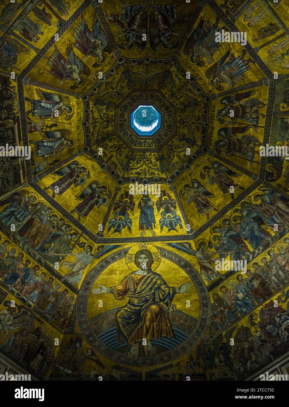 Une image de l'œuvre d'art sur le plafond du baptistère de Saint John (Florence) Banque D'Images