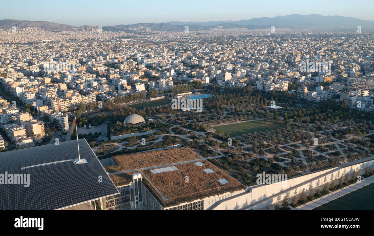 Retraite urbaine d'Athènes : vue aérienne du parc Stavros Niarchos Banque D'Images