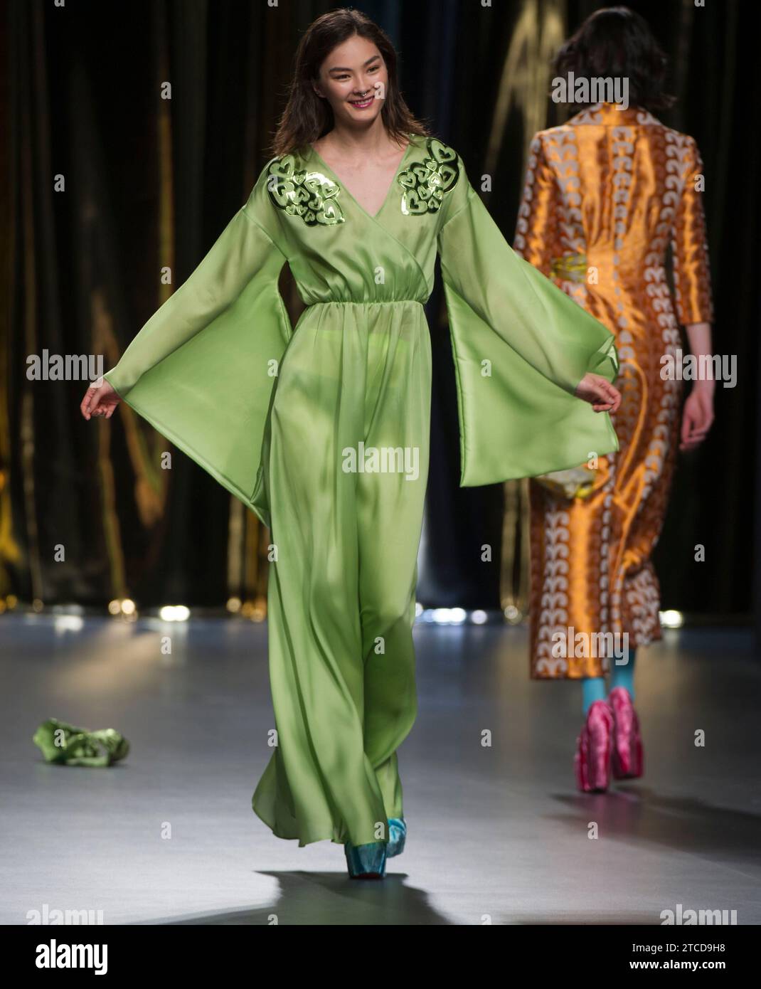 Madrid, 02/19/2016. Mbfw Mercedes Benz Fashion week. Défilé Agatha Ruiz de la Prada. Photo : de Saint Bernard et Ange par Antonio Archdc. Crédit : Album / Archivo ABC / Eduardo San Bernardo,Ángel de Antonio Banque D'Images