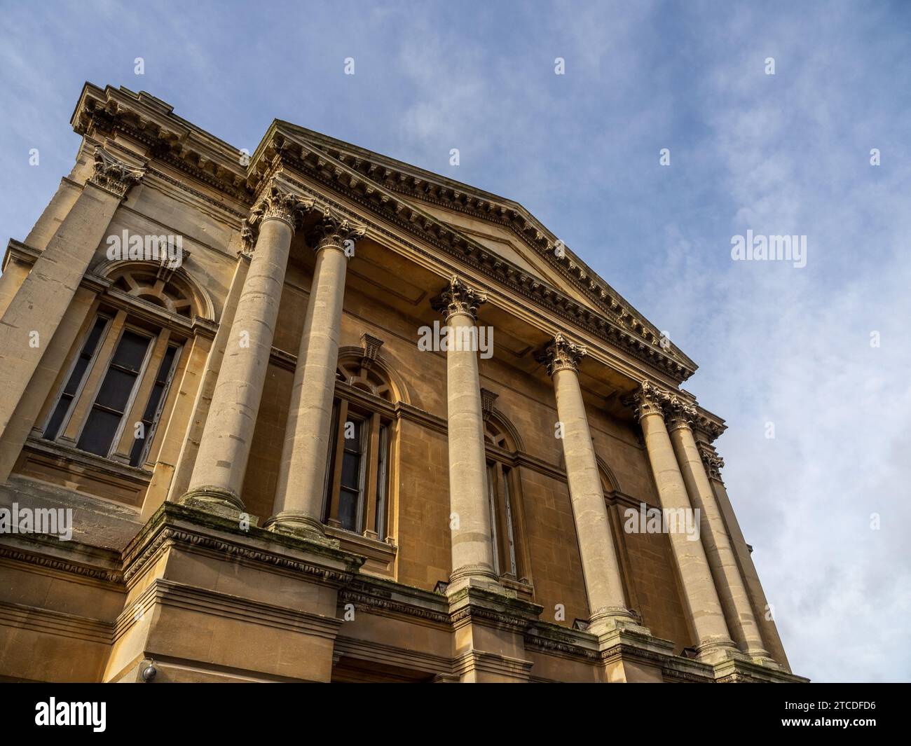 College Street Baptist Church, un grand bâtiment du milieu du xixe siècle à Northampton, Royaume-Uni ; il abrite aujourd'hui l'Église du Nouveau Testament de Dieu. Banque D'Images