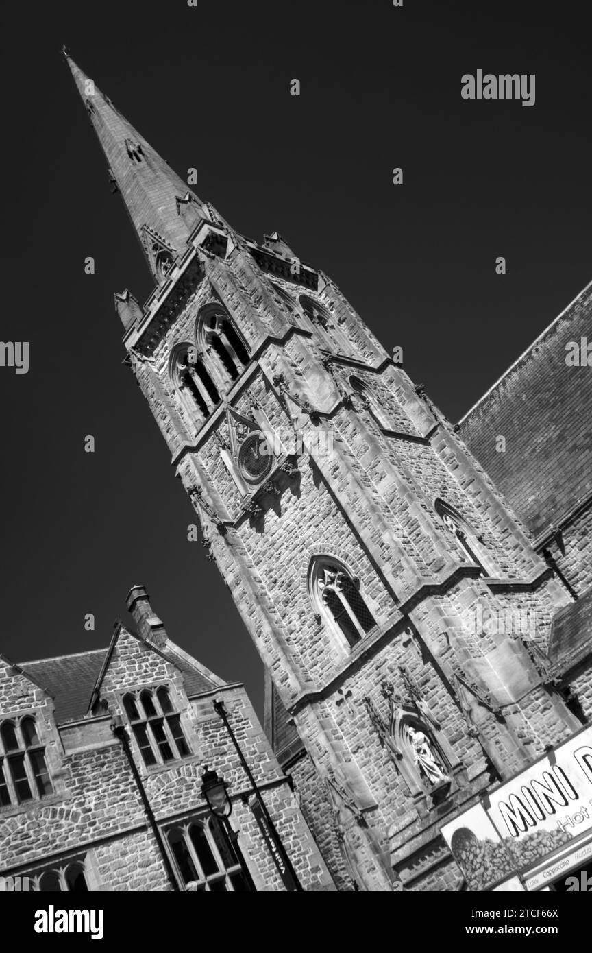 Flèche de l'église à Durham City UK ( infra rouge) Banque D'Images