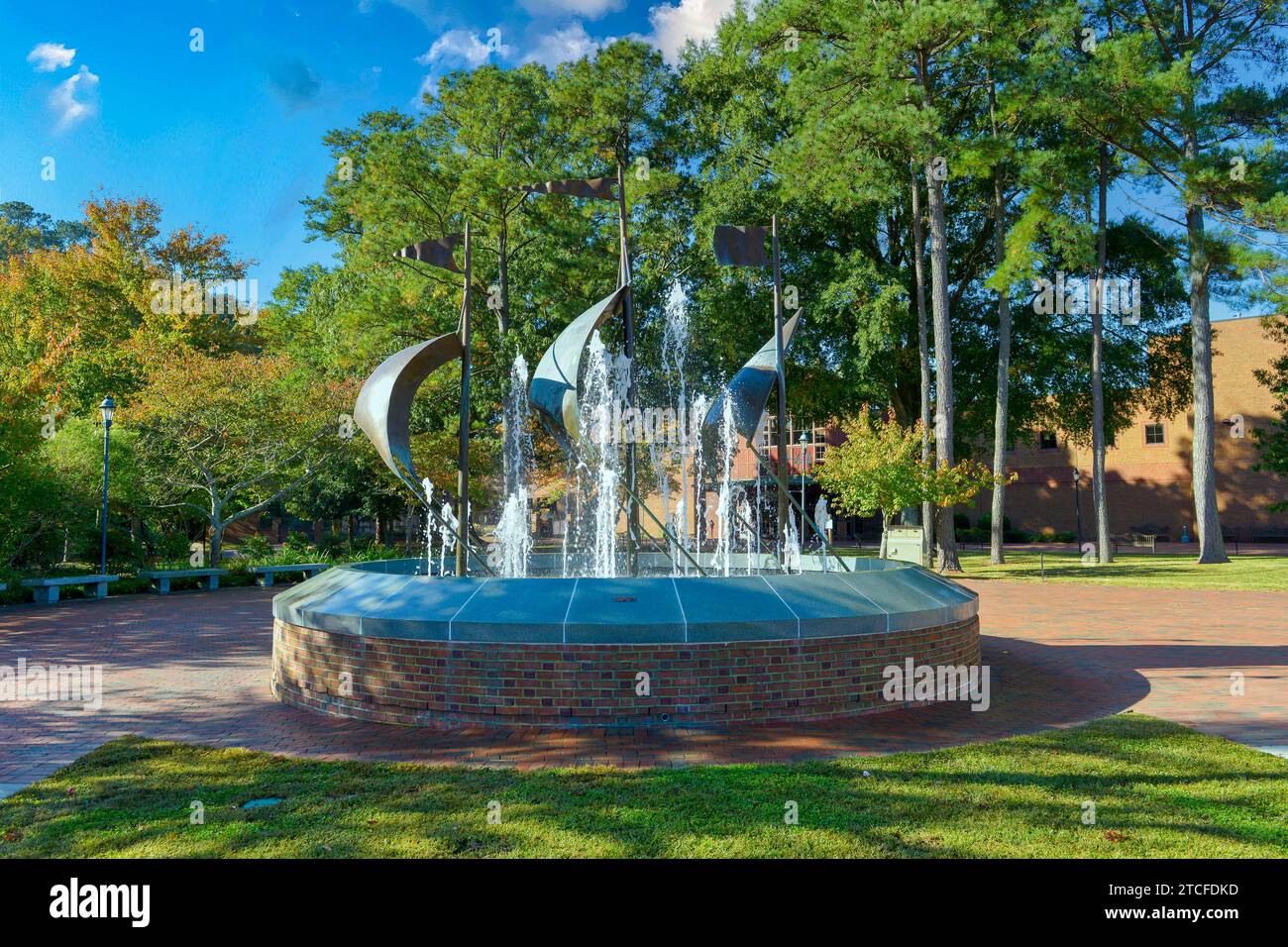 La fontaine d'entrée du musée d'histoire vivante à Jamestown Settlement, va Banque D'Images