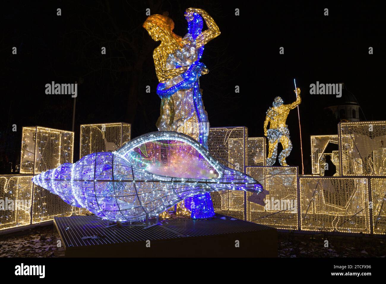 Varsovie, Pologne - 2 décembre 2023 : sculpture LED Aphrodite au jardin royal de lumière Wilanow, Varsovie, Pologne. Banque D'Images